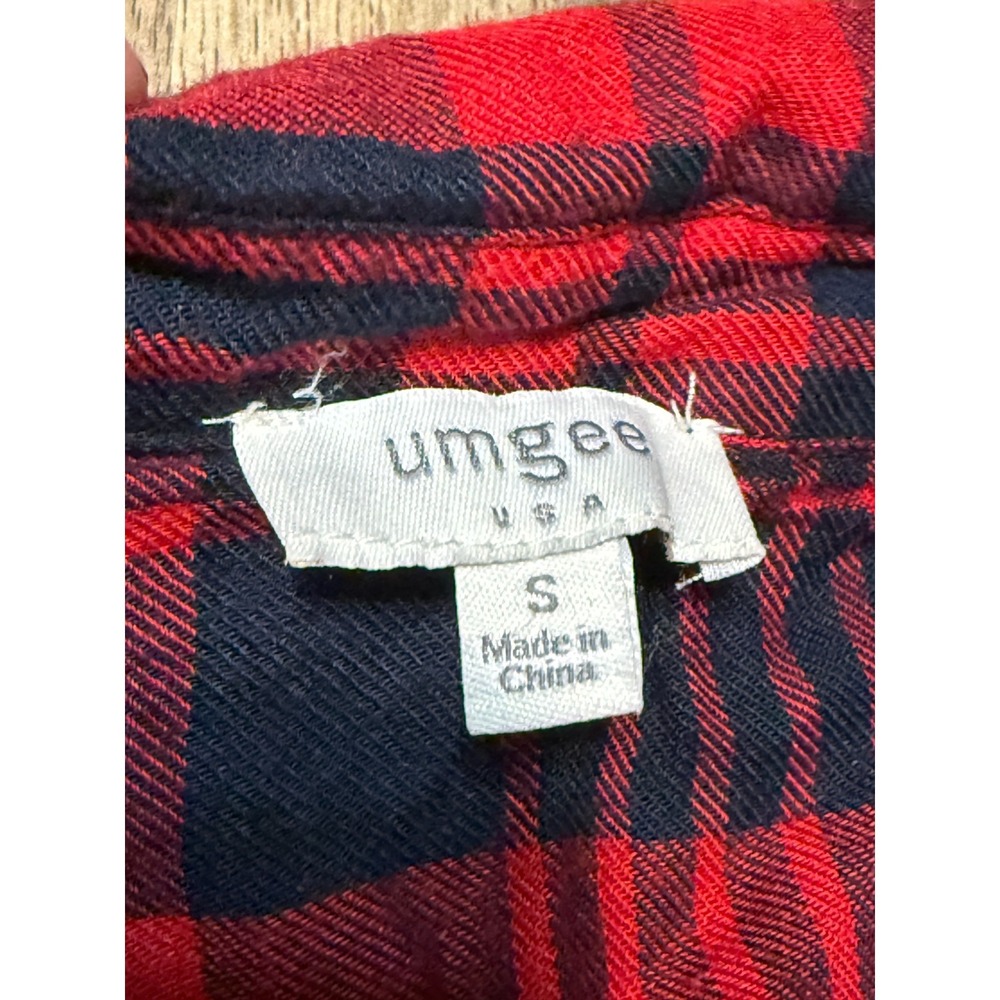 Umgee Shirt, Womens Size Small, Red Black Plaid Long Sleeve Button Up Frayed Hem - Picture 5 of 9